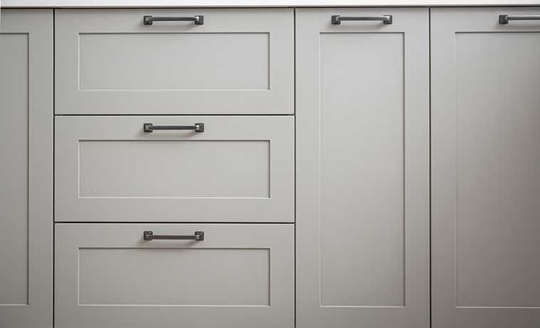 Elevate Your North York Home with Striking Slim Shaker Kitchen Designs