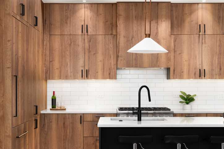 Elevate Your Toronto Home with Sleek Flat-Panel Kitchen Cabinetry