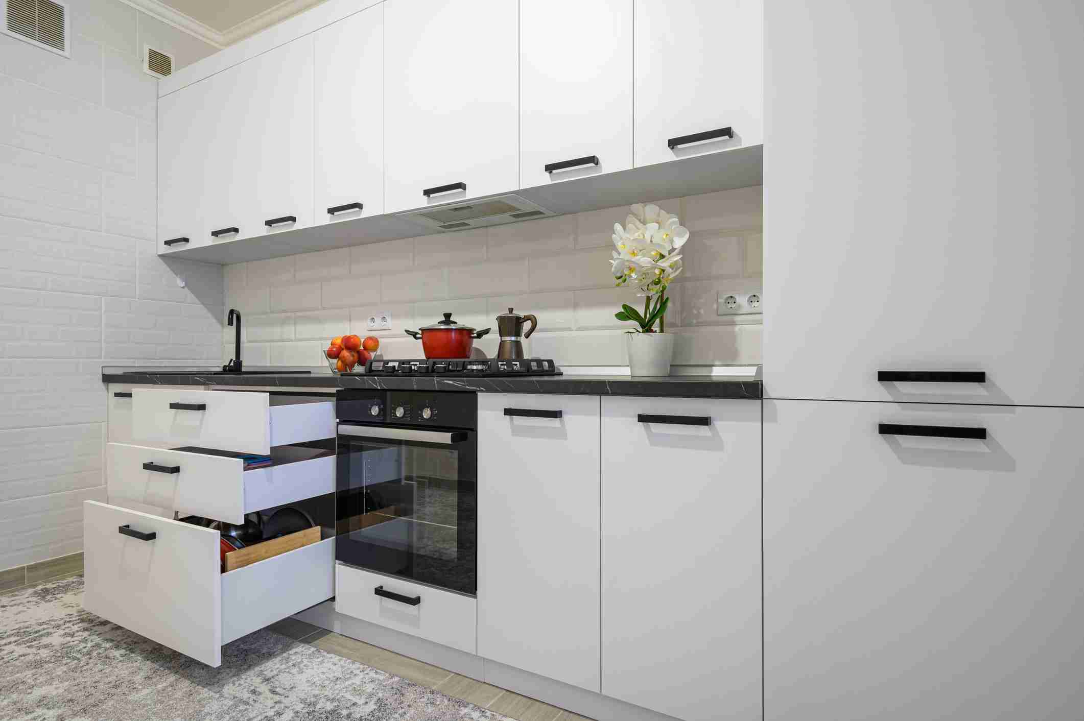 Modernize Your Etobicoke Kitchen with Stylish Open Shelving
